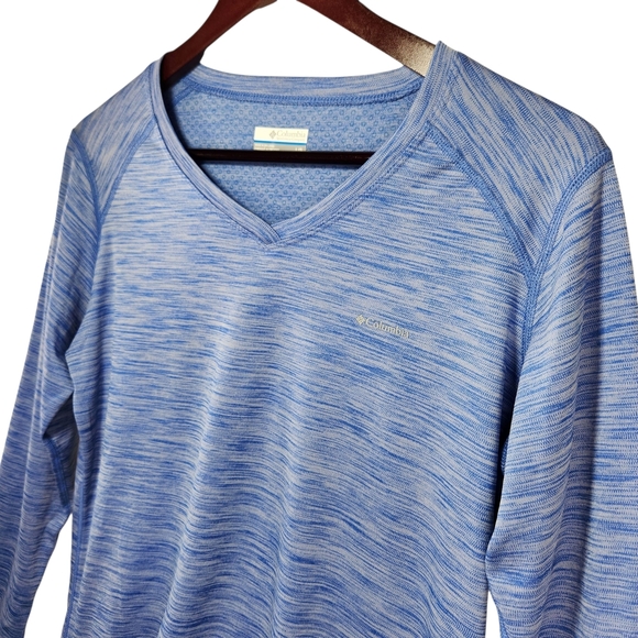 Columbia Women’s Omni-Freeze Blue Long Sleeve V-Neck Top - Size Large - Picture 2 of 10